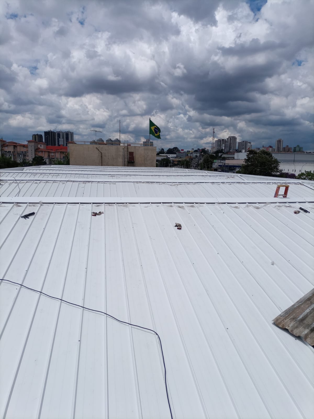 Cobertura Metálica com Telha Sanduíche